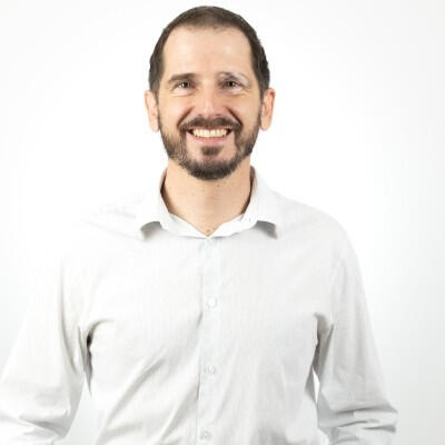 Valentin was invaluable in implementing OKRs within Synolia Latam. While the theory seems simple, putting it into practice is much less so. With his energy and natural reassurance, Valentin successfully gained the team's trust and gave each team member the